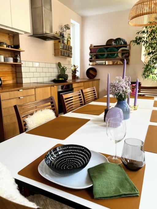 Spacious Historical Art Oasis In The City Center Bergen Ngoại thất bức ảnh